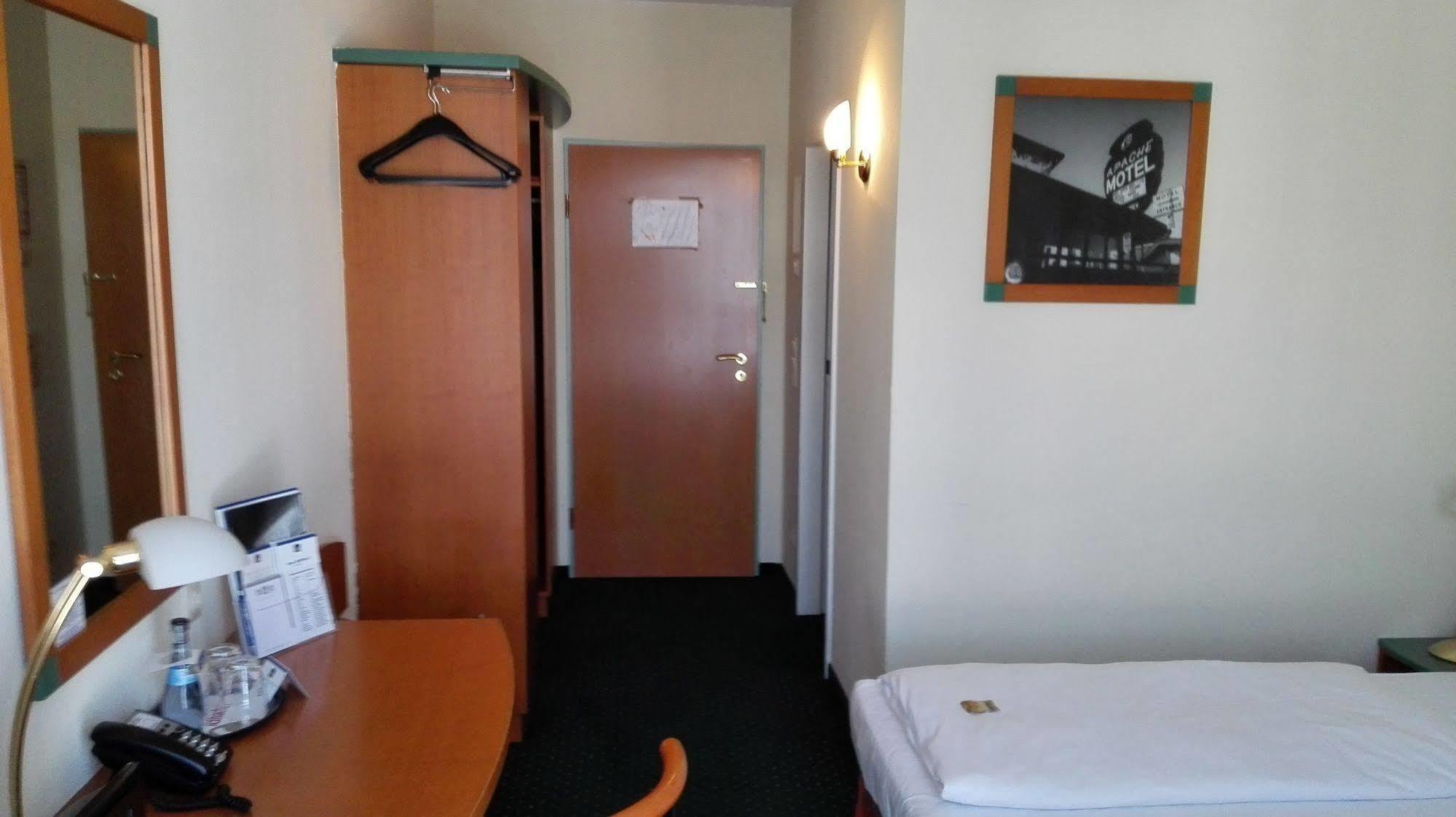 Trip Inn Hotel Dasing-Augsburg 外观 照片